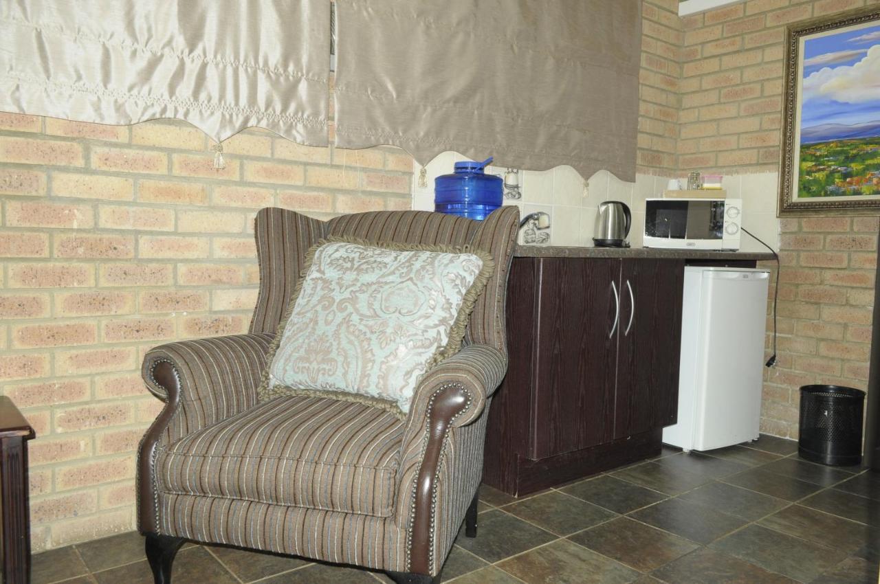 @Home Guest House Rustenburg Exteriér fotografie